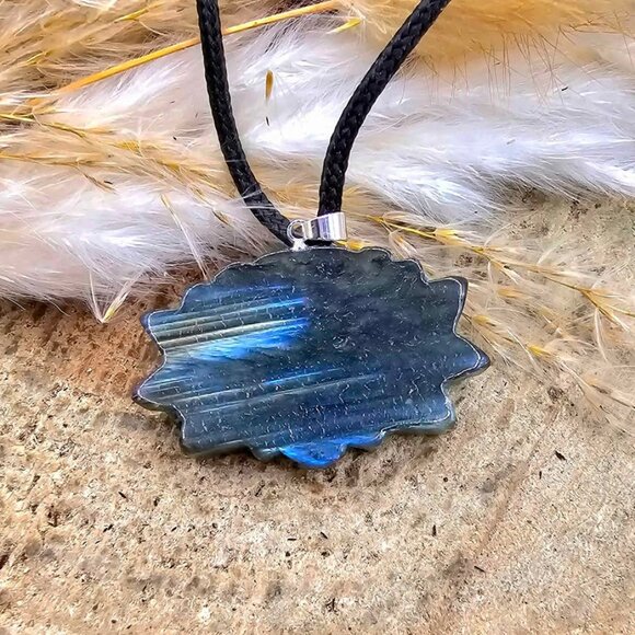 Nature Labradorite Carved Flashy Lotus Flower Pendant Necklace - Picture 3 of 9